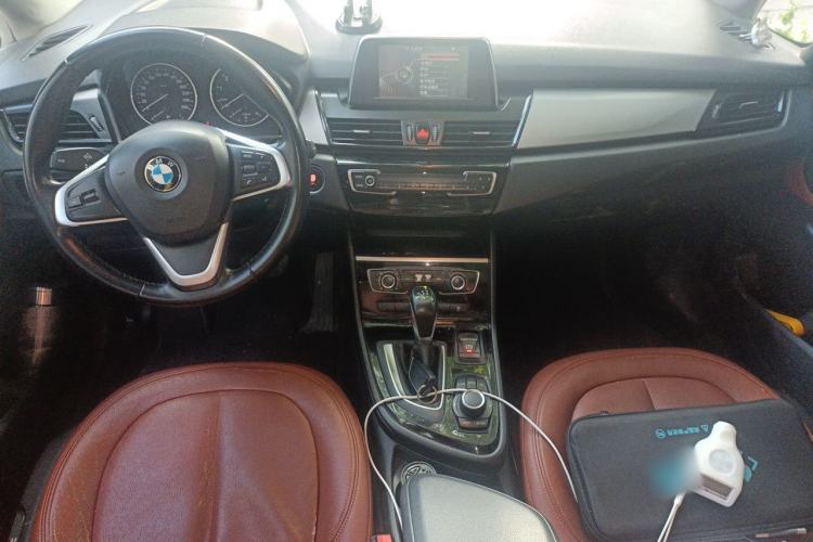 Used BMW 2 Series Active Tourer 2016 218i Fashion Model Center Console