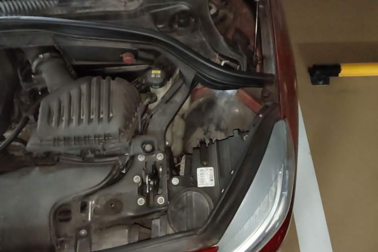 Used BMW 2 Series Active Tourer 2016 218i Leading Model Engine Bay Left