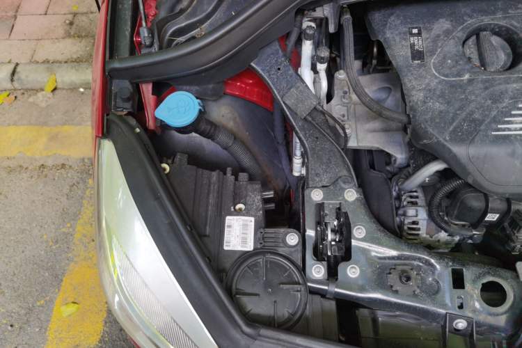 Used BMW 2 Series Active Tourer 2016 218i Fashion Model Engine Bay Right