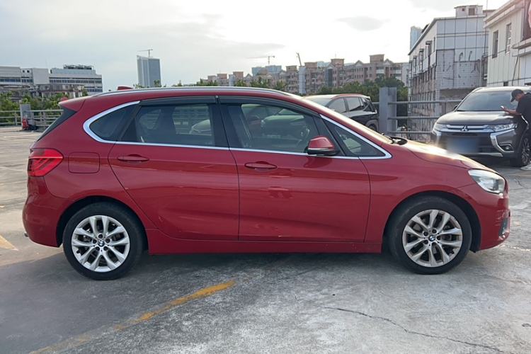Used BMW 2 Series Active Tourer 2016 220i Luxury Edition Exterior 2