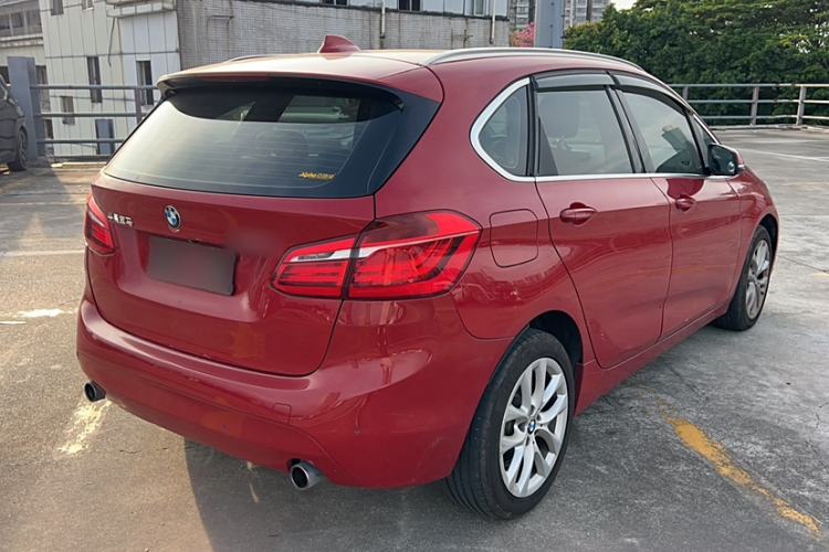 Used BMW 2 Series Active Tourer 2016 220i Luxury Edition Exterior 4