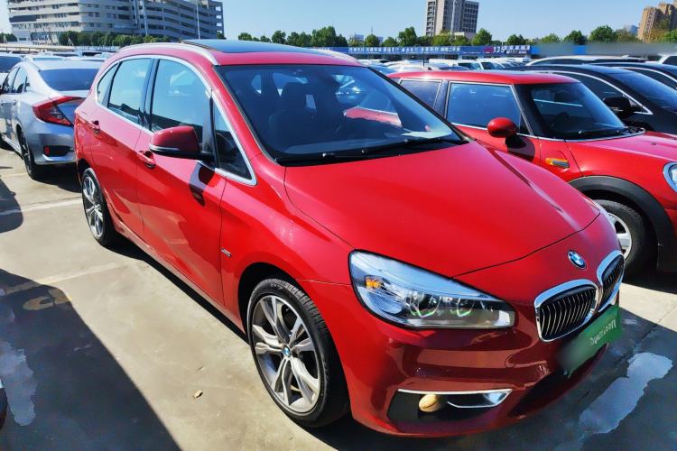 Used BMW 2 Series Active Tourer 2016 218i Sports Design Package Front Right 45 Deg