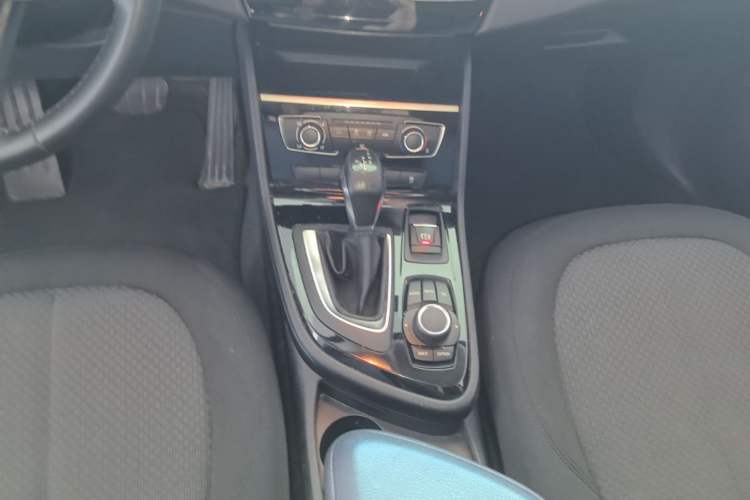 Used BMW 2 Series Active Tourer 2016 218i Fashion Model Gear Lever
