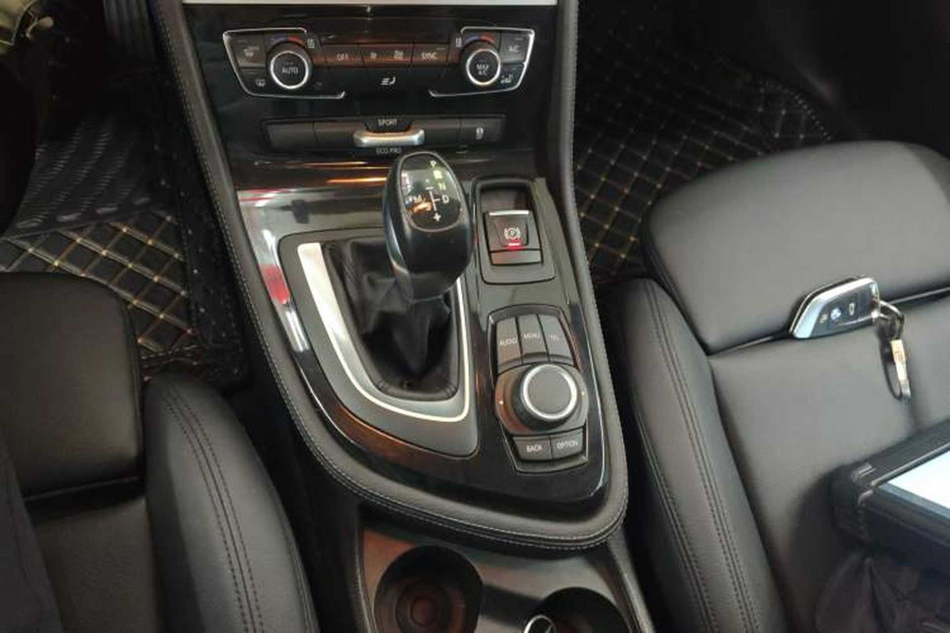 Used BMW 2 Series Active Tourer 2016 218i Sports Design Package Gear Lever