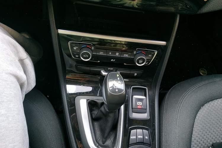Used BMW 2 Series Active Tourer 2016 218i Leading Model Gear Lever