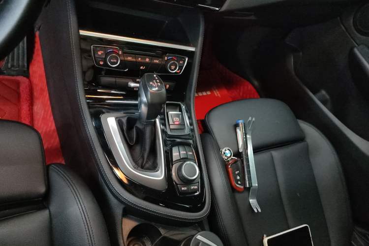 Used BMW 2 Series Active Tourer 2016 218i Sports Design Package Gear Lever