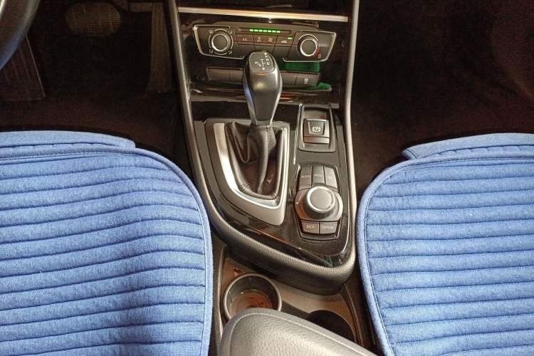 Used BMW 2 Series Active Tourer 2016 218i Fashion Model Gear Lever