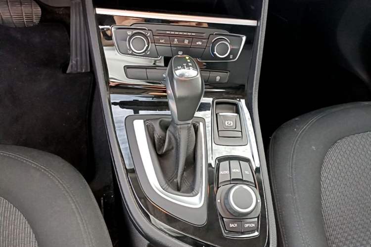 Used BMW 2 Series Active Tourer 2016 218i Fashion Model Gear Lever