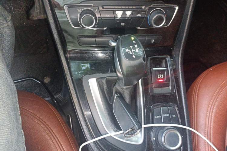 Used BMW 2 Series Active Tourer 2016 218i Fashion Model Gear Lever