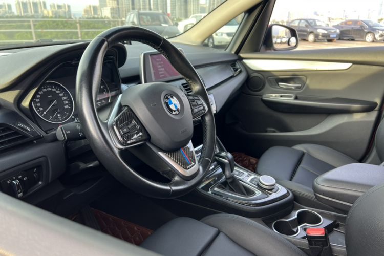 Used BMW 2 Series Active Tourer 2016 220i Luxury Edition Interior 3