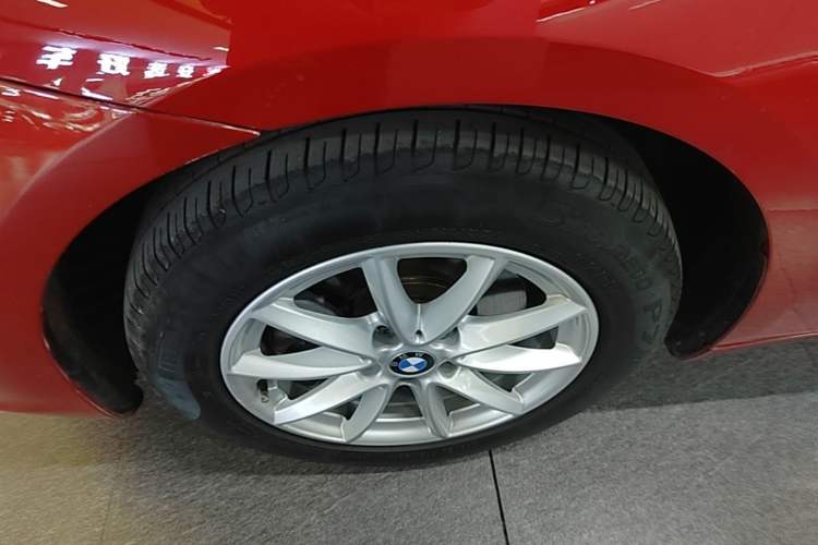 Used BMW 2 Series Active Tourer 2016 218i Fashion Model Left Front Wheel Hub