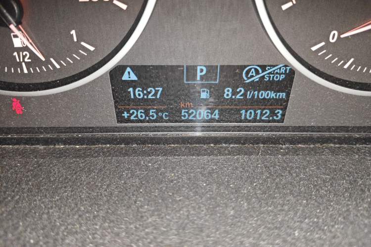 Used BMW 2 Series Active Tourer 2016 218i Fashion Model Odometer Close Up