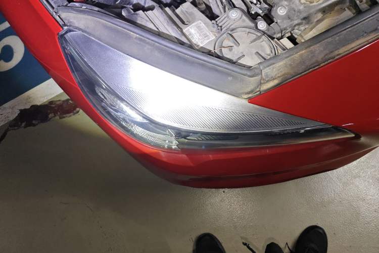Used BMW 2 Series Active Tourer 2016 218i Fashion Model Right Front Headlight