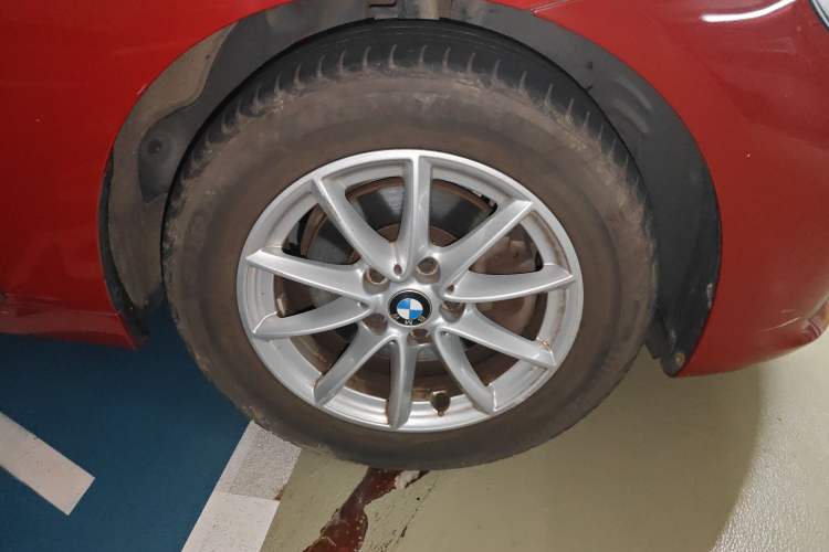 Used BMW 2 Series Active Tourer 2016 218i Fashion Model Right Front Wheel Hub