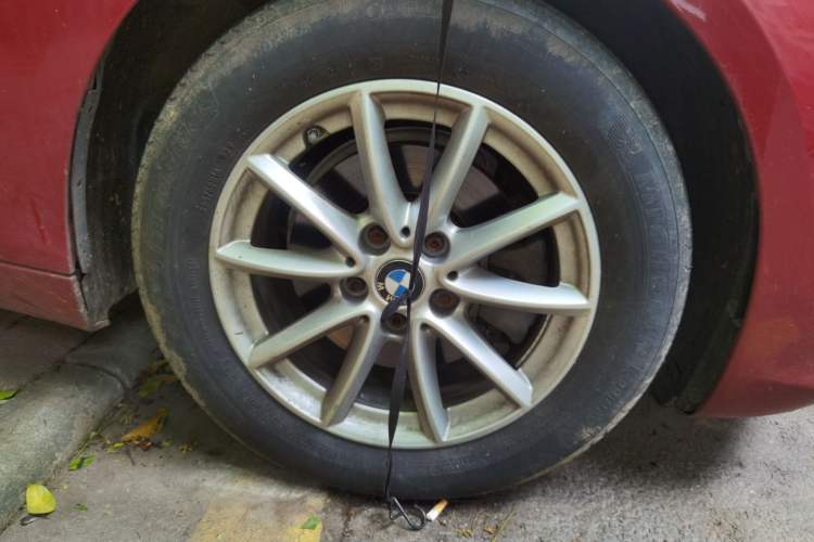 Used BMW 2 Series Active Tourer 2016 218i Fashion Model Right Front Wheel Hub