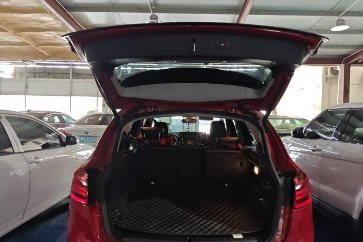 Used BMW 2 Series Active Tourer 2016 218i Sports Design Package Trunk