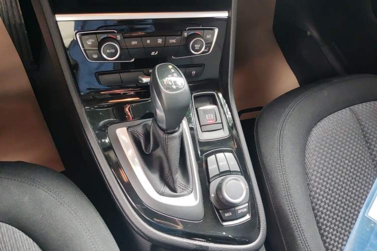 Used BMW 2 Series Active Tourer 2016 218i Leading Model Gear Lever