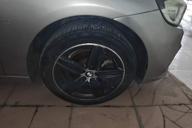 Used BMW 2 Series Active Tourer 2016 218i Sports Design Package Right Front Wheel Hub