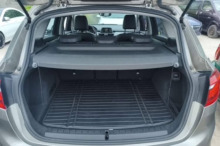 Used BMW 2 Series Active Tourer 2016 220i Luxury Edition Trunk