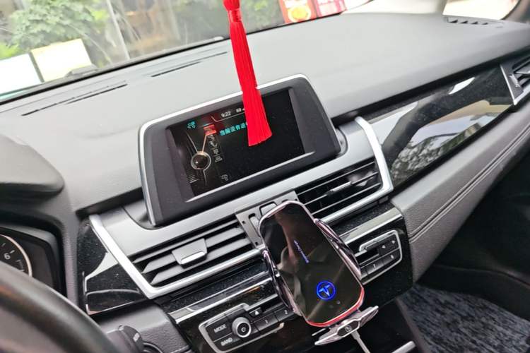 Used BMW 2 Series Active Tourer 2016 218i Sports Design Package Audio And AC Panel