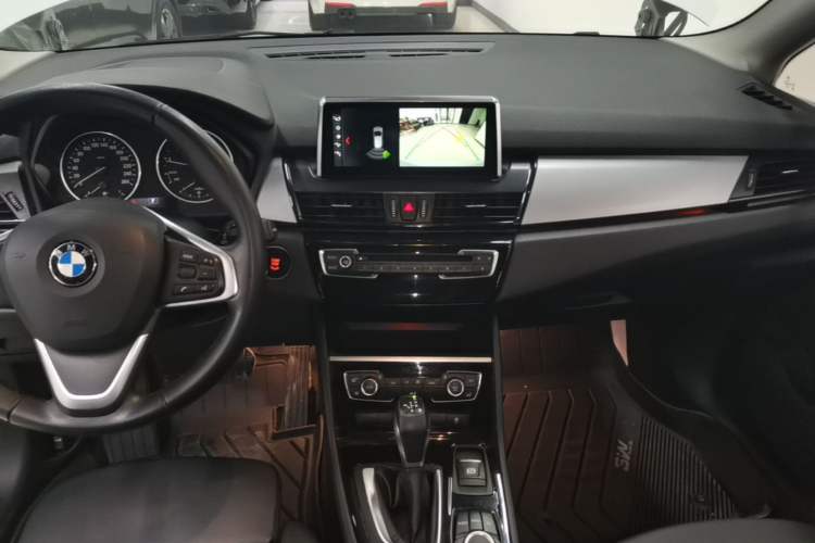 Used BMW 2 Series Active Tourer 2016 220i Luxury Edition Audio And AC Panel