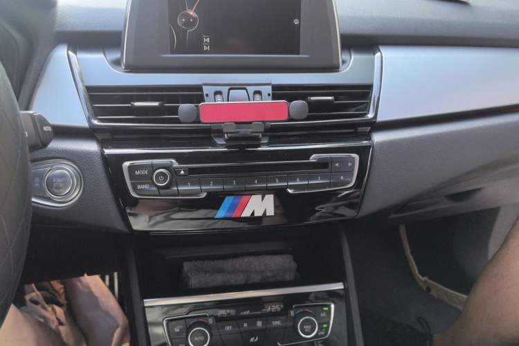 Used BMW 2 Series Active Tourer 2016 220i Luxury Edition Audio And AC Panel
