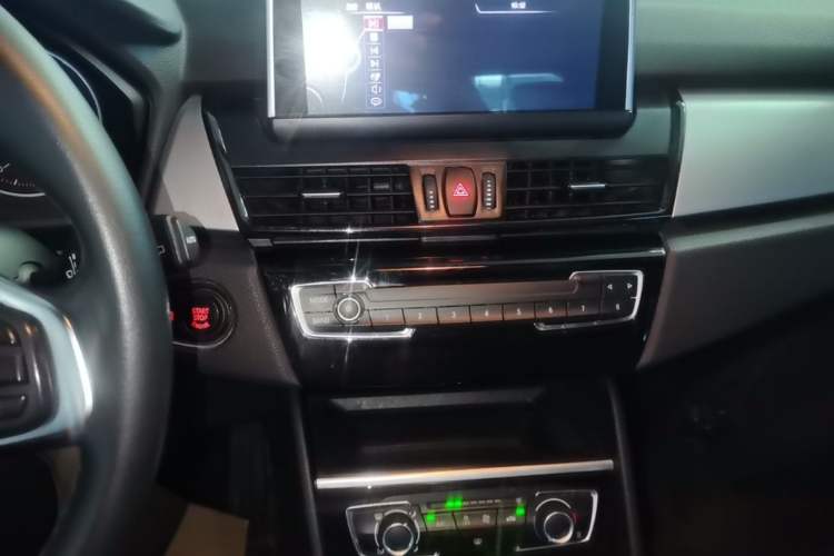 Used BMW 2 Series Active Tourer 2016 218i Fashion Model Audio And AC Panel