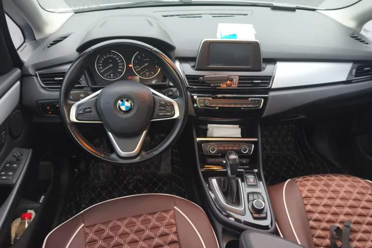 Used BMW 2 Series Active Tourer 2016 218i Fashion Model Center Console