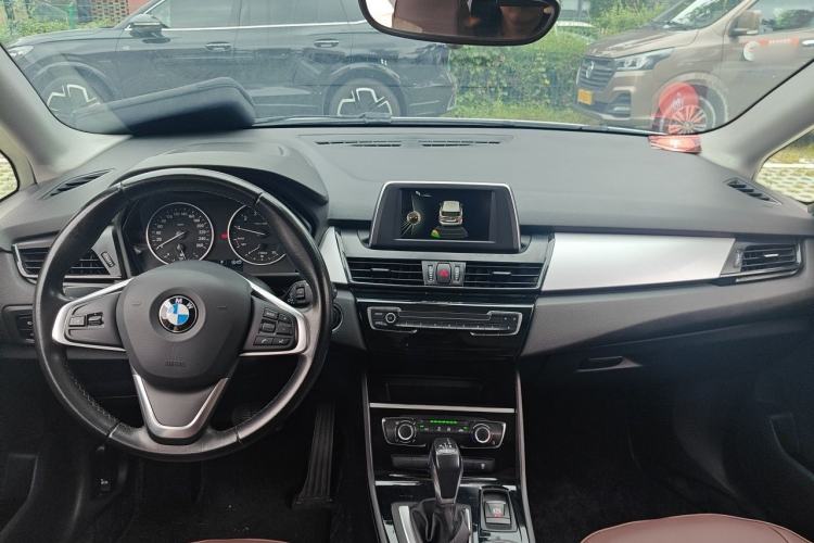 Used BMW 2 Series Active Tourer 2016 218i Fashion Model Center Console