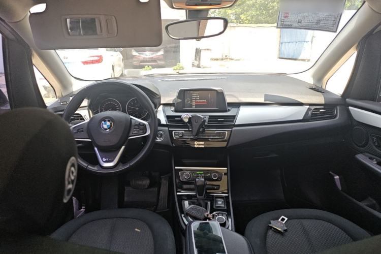 Used BMW 2 Series Active Tourer 2016 218i Fashion Model Center Console