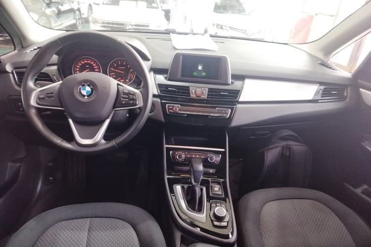 Used BMW 2 Series Active Tourer 2016 218i Fashion Model Center Console