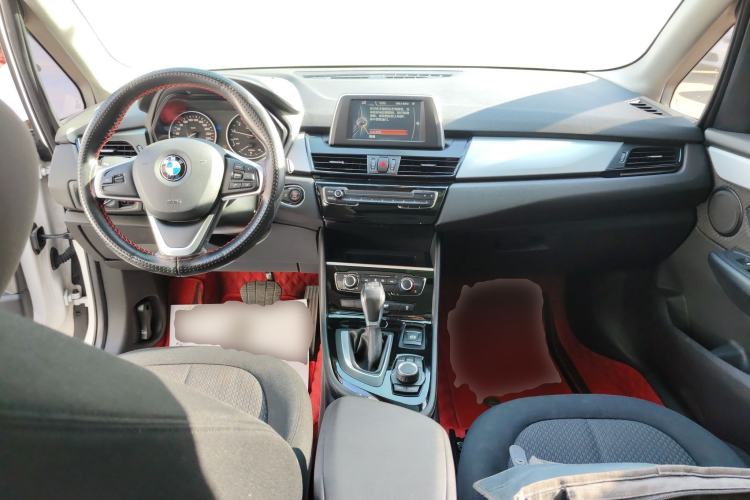 Used BMW 2 Series Active Tourer 2016 218i Fashion Model Center Console