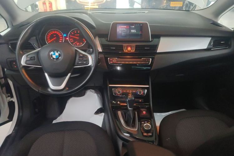 Used BMW 2 Series Active Tourer 2016 218i Fashion Model Center Console