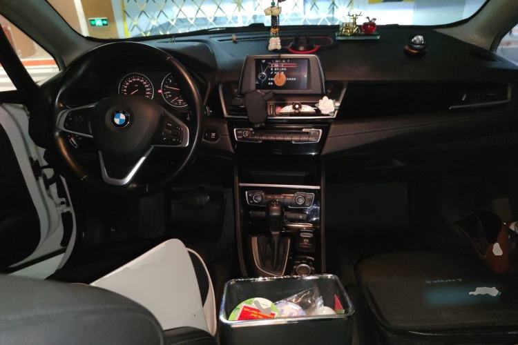 Used BMW 2 Series Active Tourer 2016 218i Sports Design Package Center Console