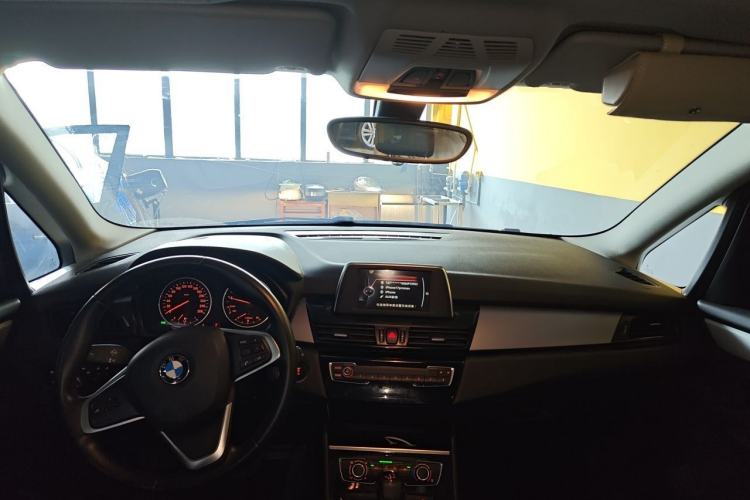Used BMW 2 Series Active Tourer 2016 218i Fashion Model Center Console