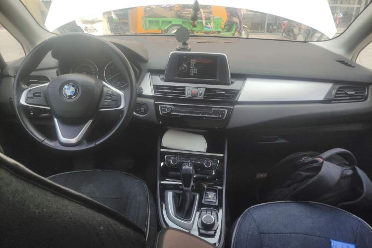 Used BMW 2 Series Active Tourer 2016 218i Fashion Model Center Console