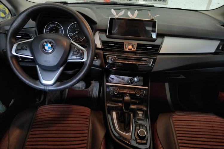 Used BMW 2 Series Active Tourer 2016 218i Leading Model Center Console