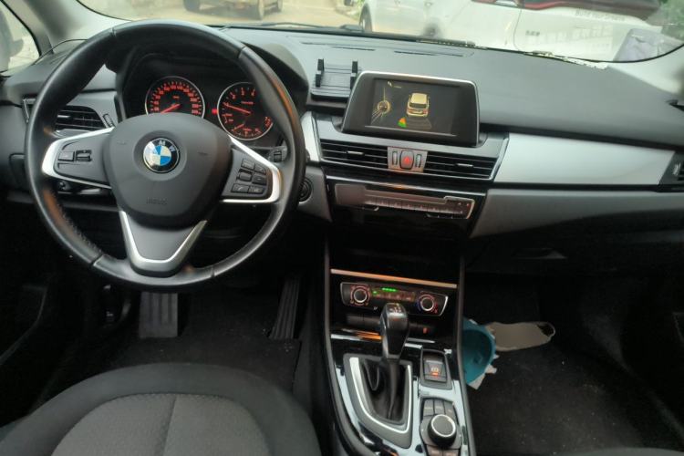 Used BMW 2 Series Active Tourer 2016 218i Fashion Model Center Console