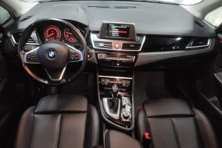 Used BMW 2 Series Active Tourer 2016 218i Sports Design Package Center Console