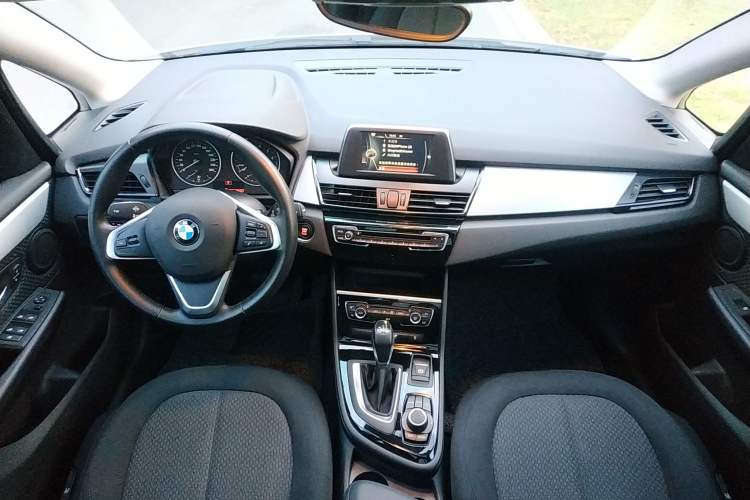 Used BMW 2 Series Active Tourer 2016 218i Leading Model Center Console