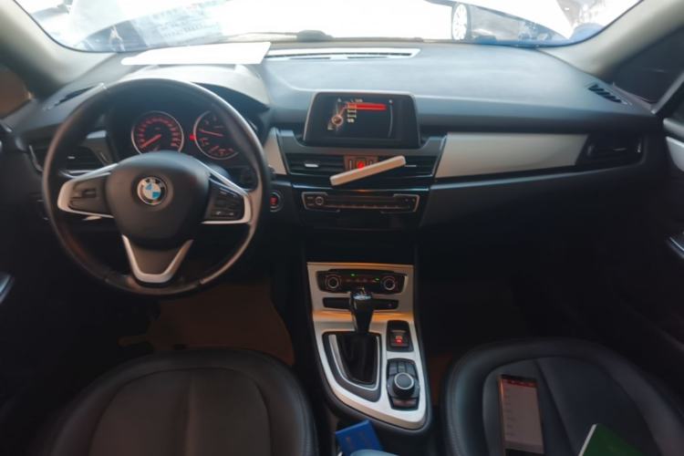 Used BMW 2 Series Active Tourer 2016 218i Fashion Model Center Console