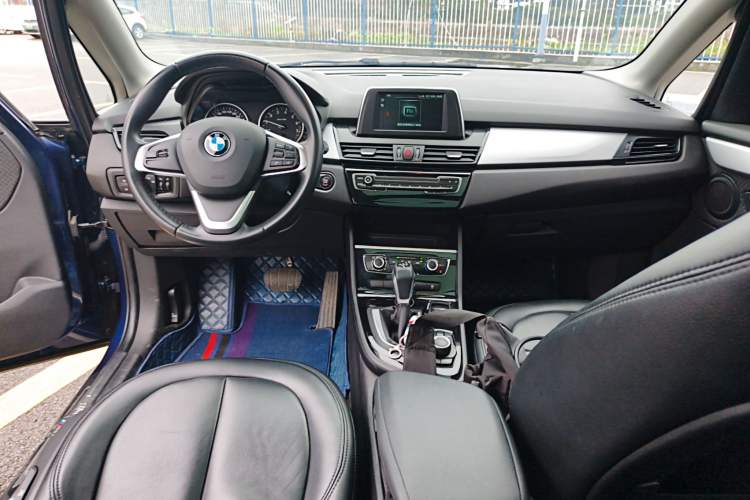 Used BMW 2 Series Active Tourer 2016 218i Fashion Model Center Console