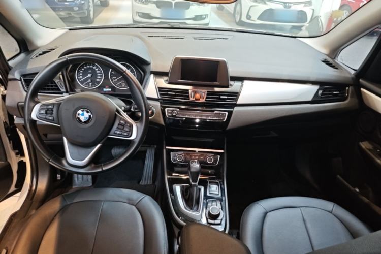 Used BMW 2 Series Active Tourer 2016 218i Fashion Model Center Console