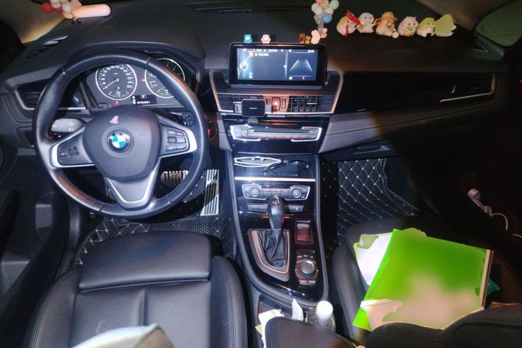 Used BMW 2 Series Active Tourer 2016 218i Sports Design Package Center Console