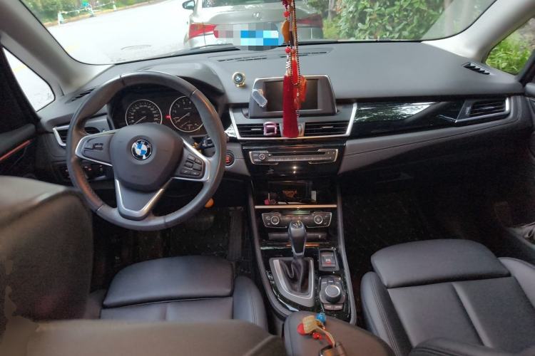 Used BMW 2 Series Active Tourer 2016 218i Sports Design Package Center Console