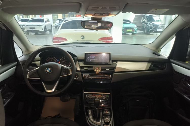Used BMW 2 Series Active Tourer 2016 218i Leading Model Center Console