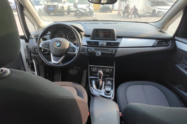 Used BMW 2 Series Active Tourer 2016 218i Fashion Model Center Console