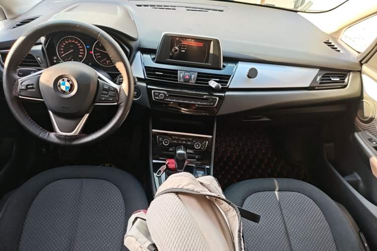 Used BMW 2 Series Active Tourer 2016 218i Leading Model Center Console