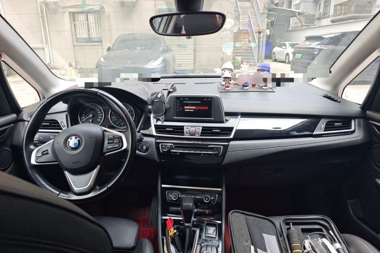 Used BMW 2 Series Active Tourer 2016 218i Sports Design Package Center Console