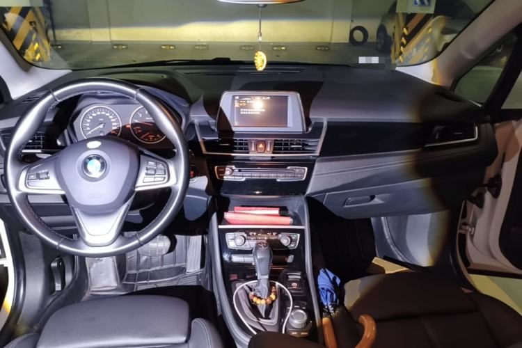 Used BMW 2 Series Active Tourer 2016 218i Sports Design Package Center Console